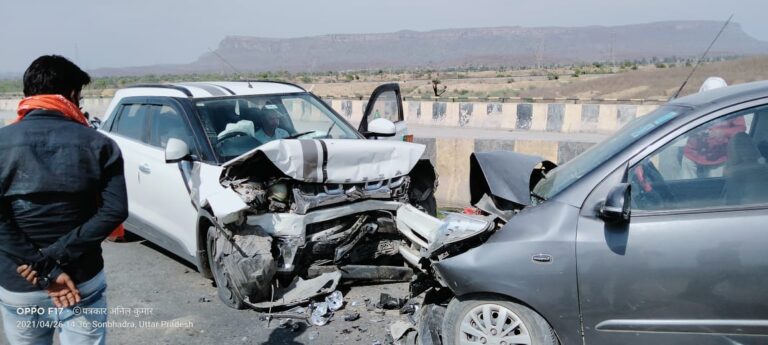 कार दुर्घटना में शिक्षक की मौत, चुनावी ड्यूटी सम्बन्धी कार्य के लिए जा रहे थे जिला।