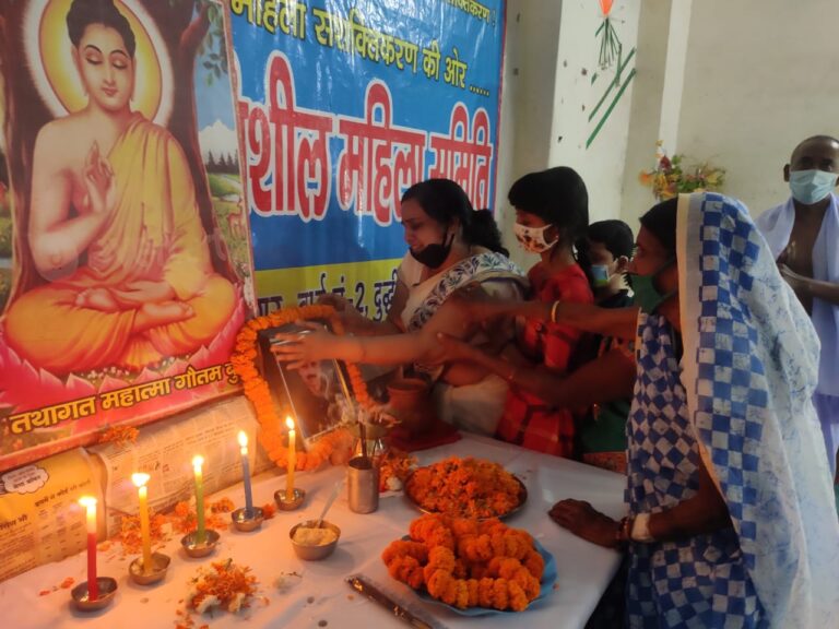 हर्ष हास्पिटल के दया शंकर मौर्या को नम आखों से भावपूर्ण श्रद्धांजलि दी गई।।