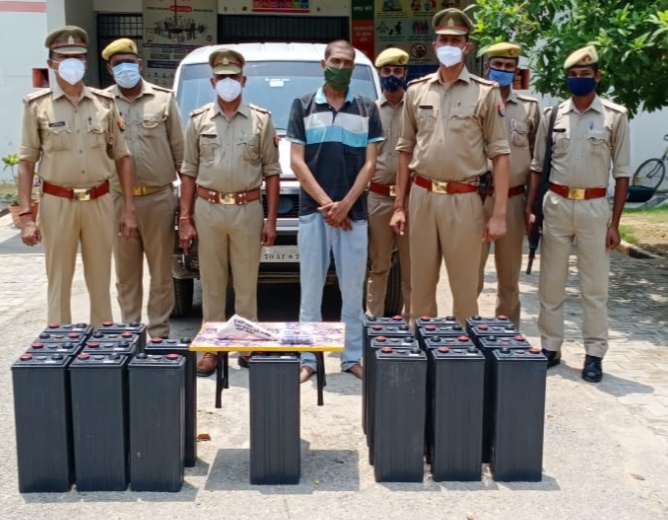 मोबाइल टावर से बैटरी चुराने वाले गिरोह का पुलिस ने किया पर्दाफाश एक अभियुक्त गिरफ्तार।