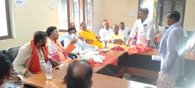 भाजपा मंडल प्रभारी के अध्यक्षता में जनजाति आयोग उपाध्यक्ष रामनरेश पासवान का कार्यकर्ताओ ने किया स्वागत।