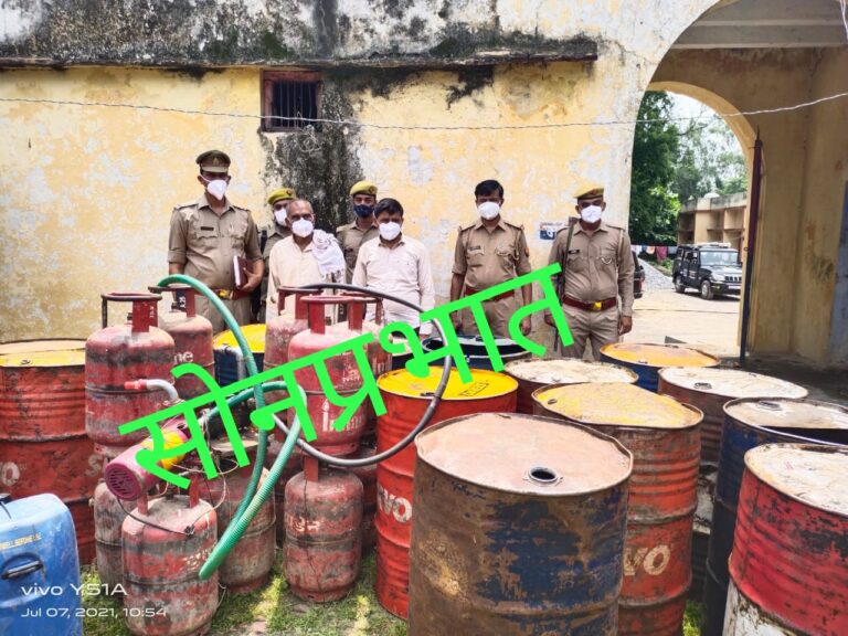 परासपानी पाल ढ़ाबा पर संयुक्त टीम के द्वारा मारे गए छापामारी में हुई कार्रवाई।