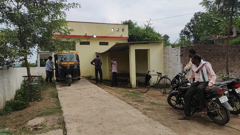 अज्ञात कारणों से 35 वर्षीय युवक ने लगाई फांसी