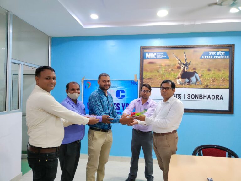 कॉमन सर्विस सेंटर पे धूमधाम से मनाया गया सीएससी दिवस