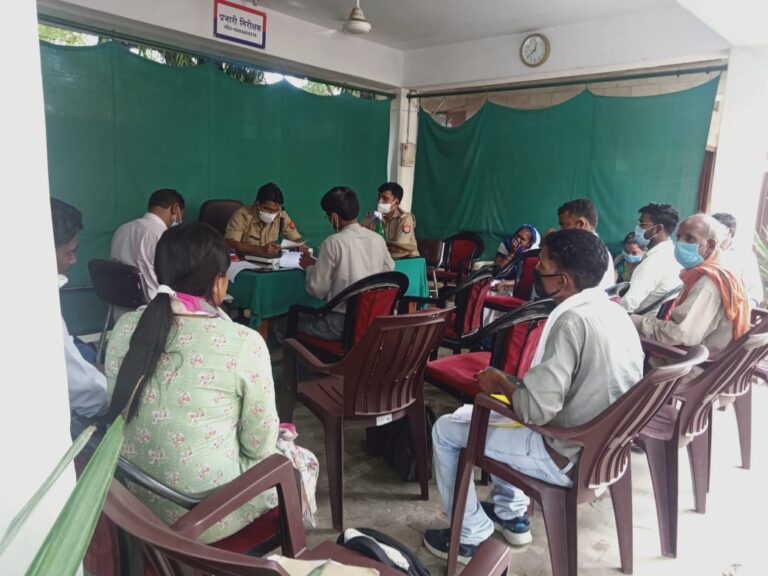 दुद्धी कोतवाली परिसर में समाधान दिवस का आयोजन।