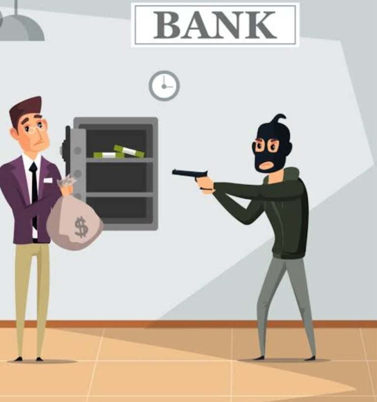 सोनभद्र – तमंचा सटाकर लघु बैंक शाखा प्रबन्धक से 1लाख70हजार रु० की लूट, दहशत।