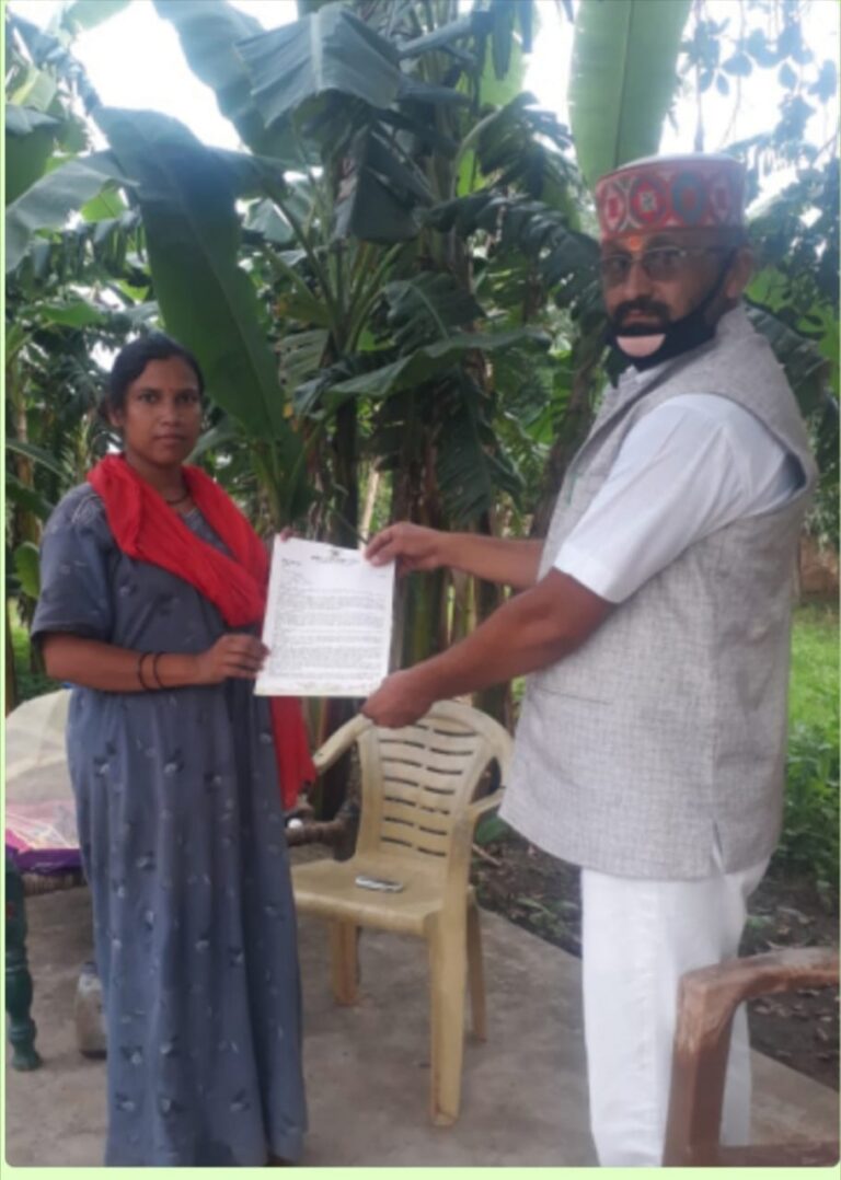 नवनिर्वाचित ग्राम प्रधान के नेतृत्व में गांव में बहेगी विकास की गंगा–ज्ञानू महाराज(जिला कांग्रेस कमेटी सोनभद्र)