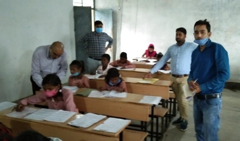 नवोदय की परीक्षा मे 400 बच्चो ने छोड़ी परीक्षा 513 ने किया प्रतिभाग।