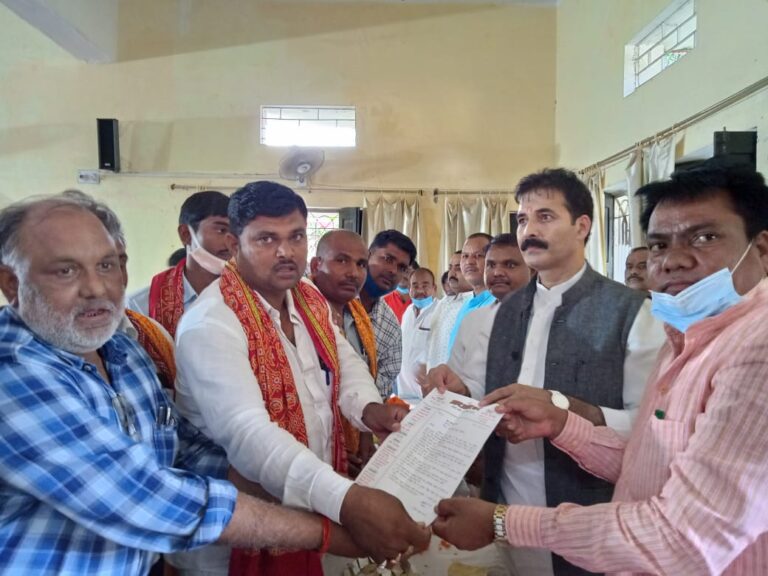 जनता द्वारा चुनी सरकार जनता के विकास की मजबूत कड़ी – विधायक हरिराम चेरो।