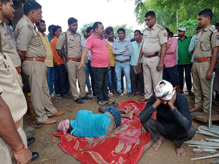 महुअरिया रेलवे स्टेशन पर चोरी के इल्जाम में दो युवकों को बुरी तरह से पीटा, हालत गम्भीर