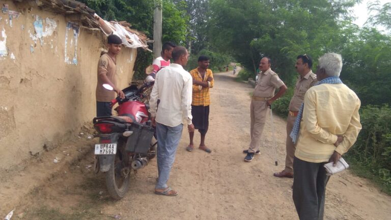 दरवाजे से बाइक चोरी, एक सप्ताह में दूसरी बाइक पर चोरों ने हाथ साफ किया।