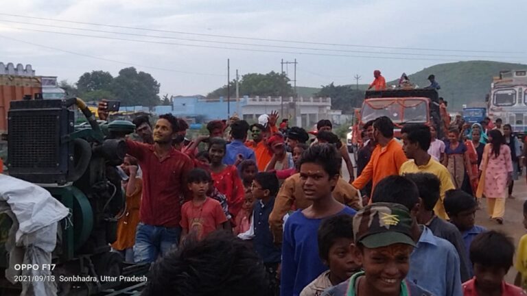 वैष्णो मंदिर से गणेश चतुर्थी के शुभ अवसर पर श्री गणेश भगवान की प्रतिमा की गई स्थापित मूर्ति का किया गया विसर्जन।