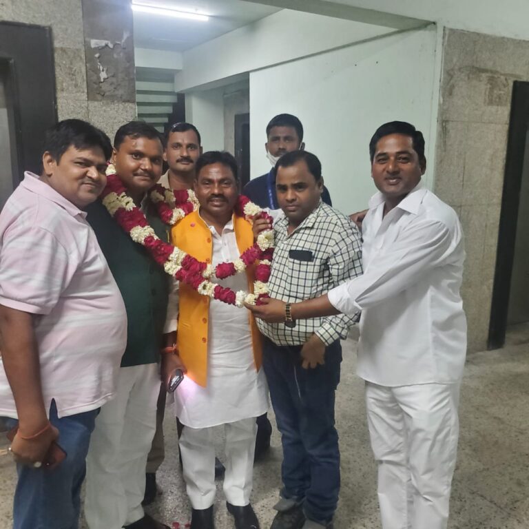 उत्तर प्रदेश राज्यमंत्री माननीय संजीव गोड़ को बनाए जाने से भाजपा कार्यकर्ता में हर्ष की लहर।