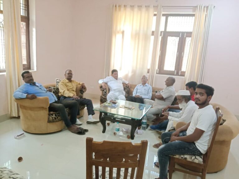 दुद्धी फुटबॉल कमेटी के अध्यक्ष बने डॉक्टर विनय श्रीवास्तव तथा सचिव जितेंद्र चंद्रवंशी।