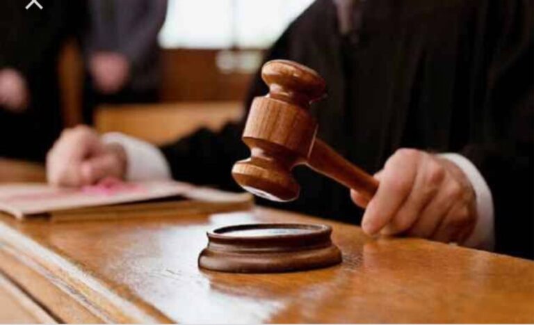 घोरावल कोतवाल को एफआईआर दर्ज करने का आदेश।