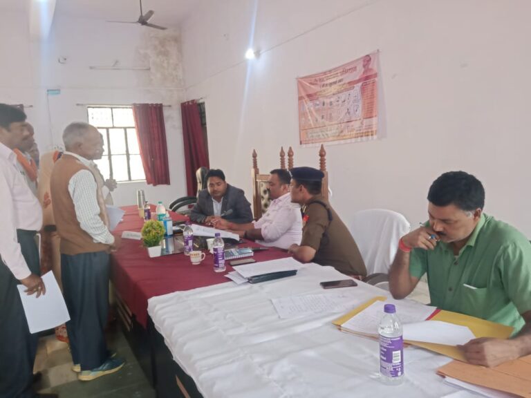 संपूर्ण समाधान दिवस में कुल 26 शिकायती प्रार्थना पत्र पड़े।