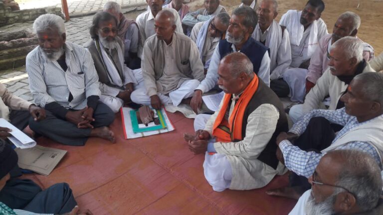 उत्तर प्रदेश राज्य सीमेन्ट निगम के पूर्व कर्मचारियो ने की दूसरी बैठक ।