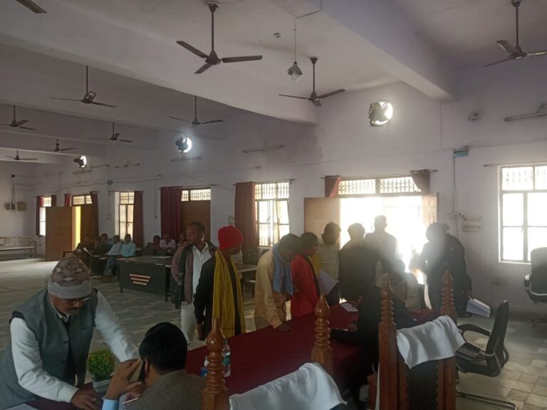 संपूर्ण समाधान दिवस में 43 शिकायती प्रार्थना पत्र पड़े चार का हुआ निस्तारण।