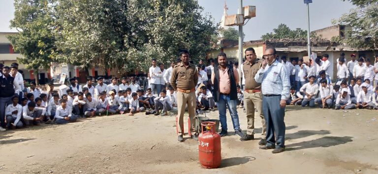 आकस्मिक आपदा से बचाव हेतु शिक्षा निकेतन में प्रशिक्षण- मुख्यमंत्री स्कूल सुरक्षा कार्यक्रम।