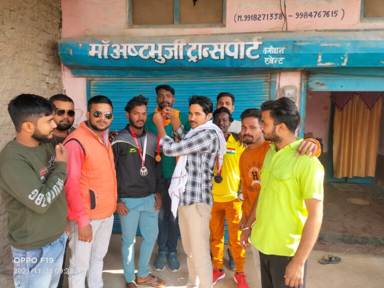 विजयी प्रतिभागियों ने नगर का बढ़ाया मान।