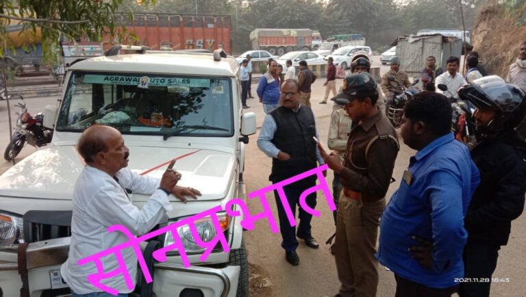 बोलेरो ने बाइक को पीछे से मारी टक्कर ,बाइक सवार दो घायल।