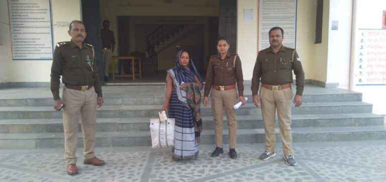 सोनभद्र – शाहगंज पुलिस ने एक महिला और रॉबर्ट्सगंज पुलिस ने एक युवक को गांजा के साथ गिरफ्तार कर भेजा न्यायालय।