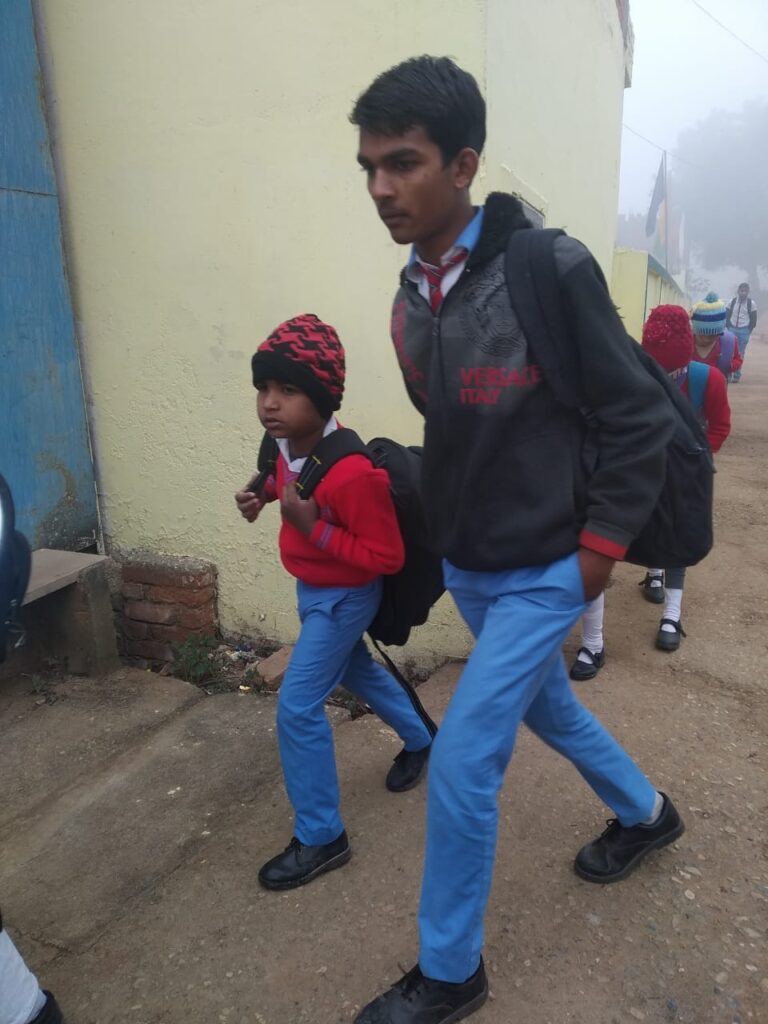 मुख्यमंत्री के निर्देश के बाद भी खुले रहे इंग्लिश मीडियम व हिंदी माध्यम के विद्यालयों को दुद्धी ए बी एस ए का कड़ा निर्देश।