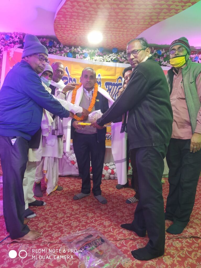 वरिष्ठ कवि एस पी तिवारी “सत्य” हुए सम्मानित।