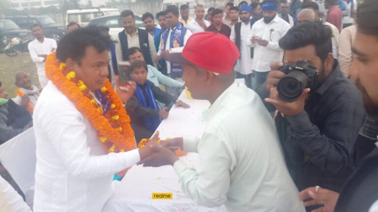 शक्तिनगर परिक्षेत्र अंतर्गत बसपा उम्मीदवार ने किया प्रचार।