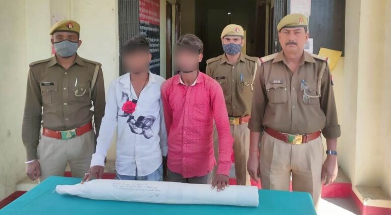 विंढ़मगंज पुलिस ने समरसेबुल के साथ 2 चोरों को किया गिरफ्तार।