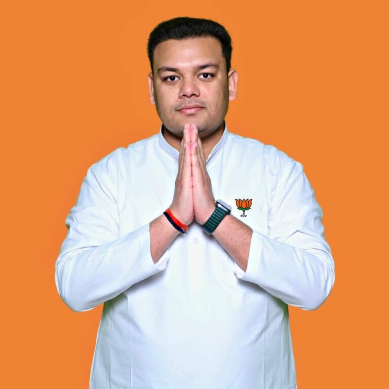 उत्तर प्रदेश के बेसिक शिक्षामंत्री बने संदीप सिंह लोधी ।