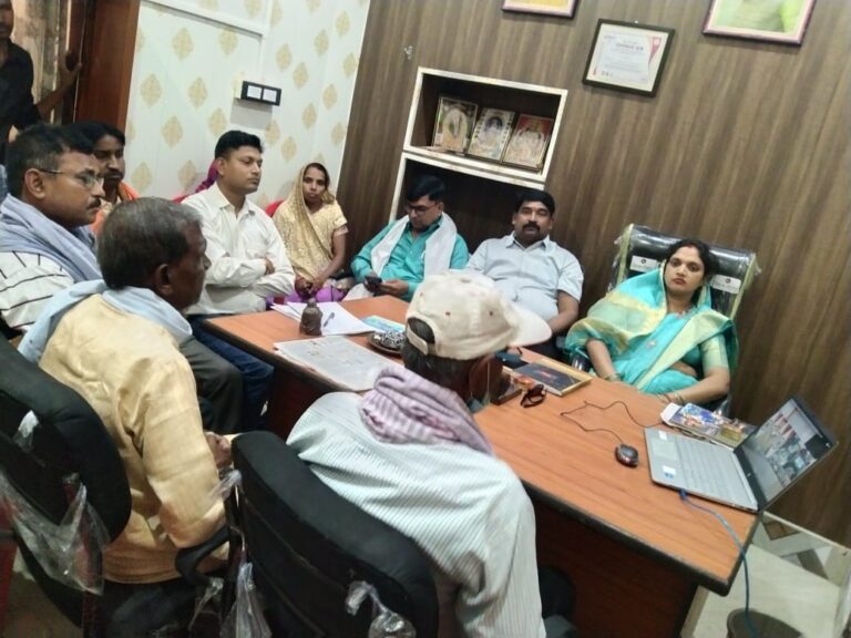 राष्ट्रीय पंचायत दिवस पर नही दिखी जन सहभागिता, मुनादी न होने से नही जुटे आम जनमानस।