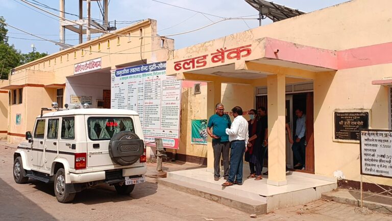 सीएमओ ने किया दुद्धी सीएचसी का निरीक्षण, गन्दगी देख संबंधितों को लगाई फटकार।