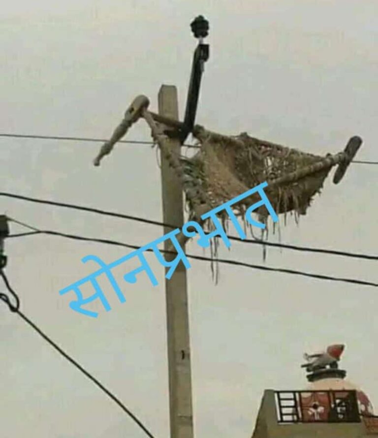 सोनभद्र : घनघोर घटाओं के बीच मौसम ने ली करवट, आंधी तूफान के बीच बारिश झमाझम।