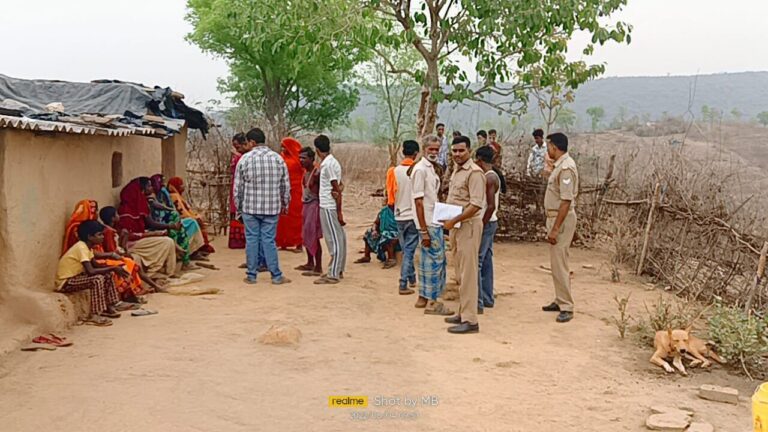 युवती ने संदिग्ध परिस्थितियों में घर में लगाई फाँसी।