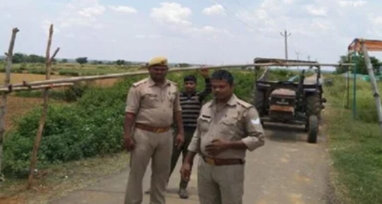 सोनभद्र : उम्भा कांड को आज हुए तीन साल,बरसी मनाने हेतु मिले तीन संगठनो के अर्जी को किया खारिज।