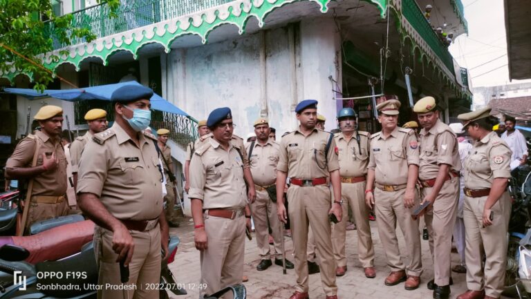 अपर पुलिस अधीक्षक के नेतृत्व में जुमे की नमाज संपन्न।