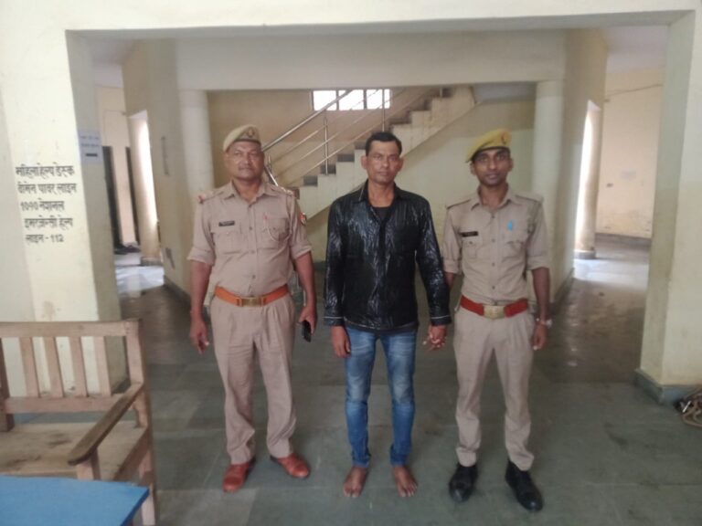 रॉबर्ट्सगंज पुलिस ने अपह्ता को सकुशल बरामद करते हुए अपहरणकर्ता को किया गिरफ्तार।