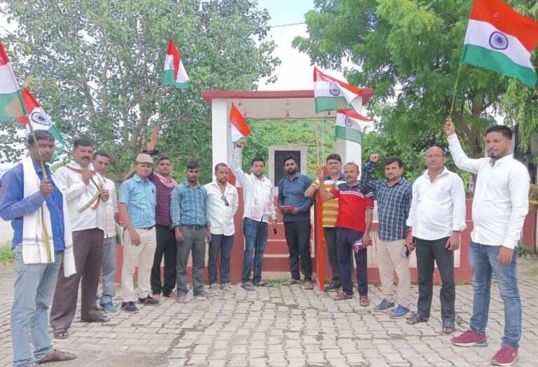 हर घर तिरंगा अभियान को लेकर डाला नगर पंचायत नें दिखाई तेजी।