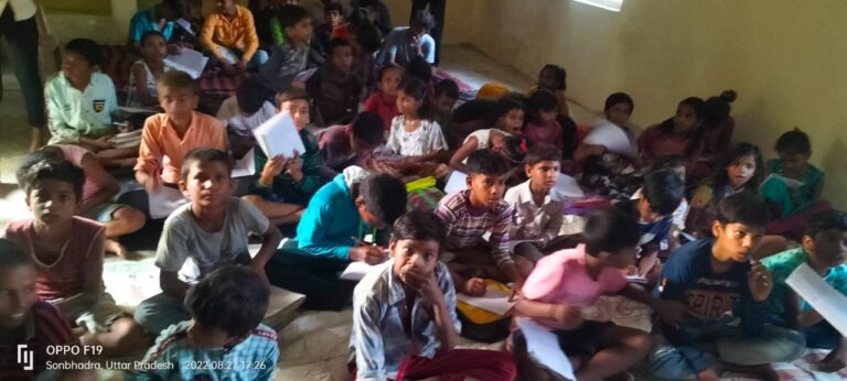 जनहित में निशुल्क कोचिंग सेंटर का हुआ शुभारंभ।