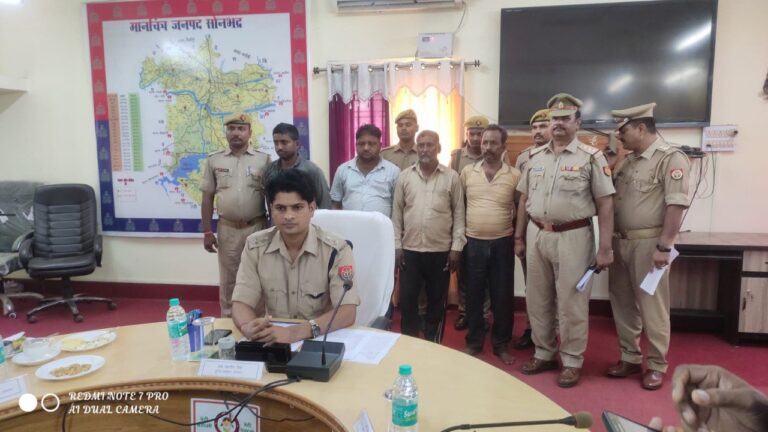 सोनभद्र : चोरी का कोयला परिवहन करने और कराने वाले 3 लोगों को चोपन पुलिस ने किया गिरफ्तार, ट्रक बरामद।