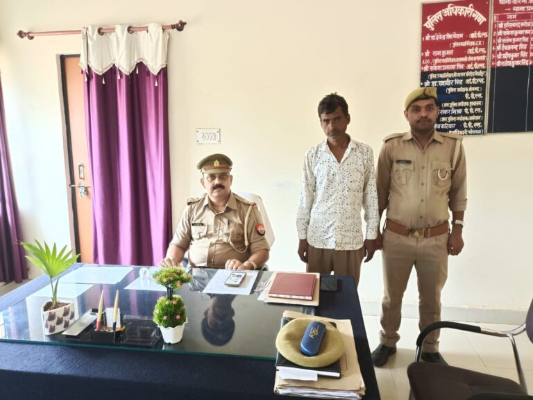 सोनभद्र : करमा पुलिस की त्वरित कार्रवाई, 06 घण्टे के अन्दर चोरी की मोटरसाइकिल को बरामद कर चोर को किया गिरफ्तार।