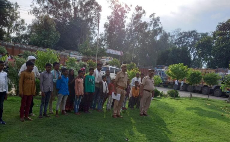 गुरु कृपा आश्रम से रात को अचानक लापता हुए 18 बच्चे सुबह मिलें , माता-पिता को किया सुपुर्द।