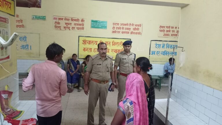 दुद्धी : कलयुगी पुत्र ने वृद्ध पिता को पेट्रोल से जलाया ,रेफर।