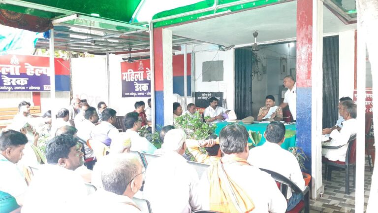 रामलीला दुर्गा पूजा को लेकर पीस कमेटी की बैठक सम्पन्न।