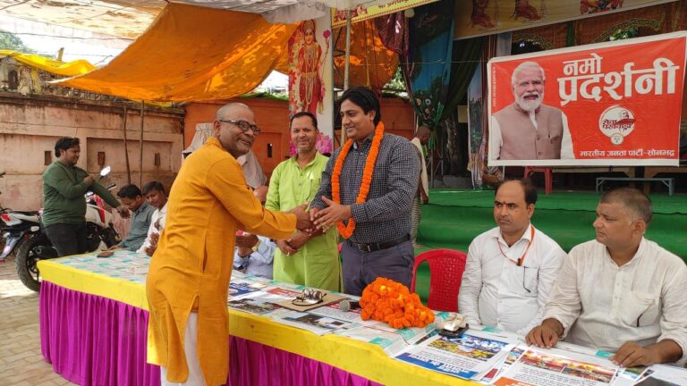 सेवा पखवाड़ा प्रदर्शनी में वोकल फ़ॉर लोकल को बढ़ावा देने पर मुख्य अतिथि एसडीएम व ब्लाक प्रमुख नें जोर दिया।