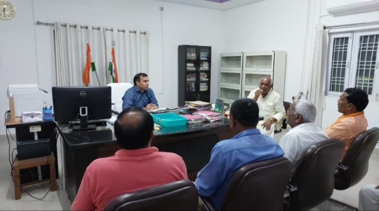प्रतिनिधि मण्डल ने ज्ञापन सौंप समस्याओं से कराया अवगत