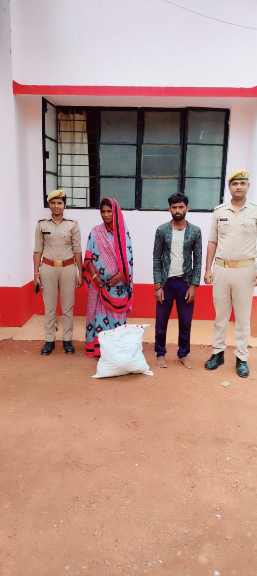 20 किग्रा गांजा के साथ दो गिरफ्तार दो मोटरसाइकिल सीज।