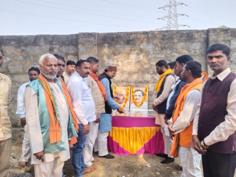 डबल इंजन की सरकार जब 4 इंजन की होगी, तो तेजी से होगा विकास।