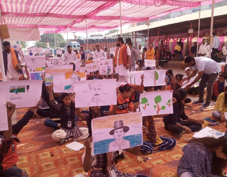 धूमधाम से संपन्न हुई चित्रकला प्रतियोगिता।