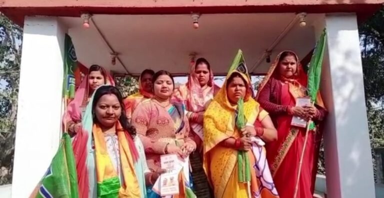 डाला : नगर निकाय चुनाव में विजय संकल्प यात्रा को लेकर भाजपा कार्यकर्ताओं का जोश देखने लायक।